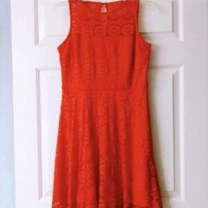👋 FINAL MARKDOWN CLOSET CLOSING Feminine Lace dress Thalia Sodi red Spring
